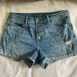 Abercrombie and Fitch women’s size 28 denim shorts